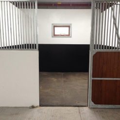 Stable Paint – Q/Tyle UVR